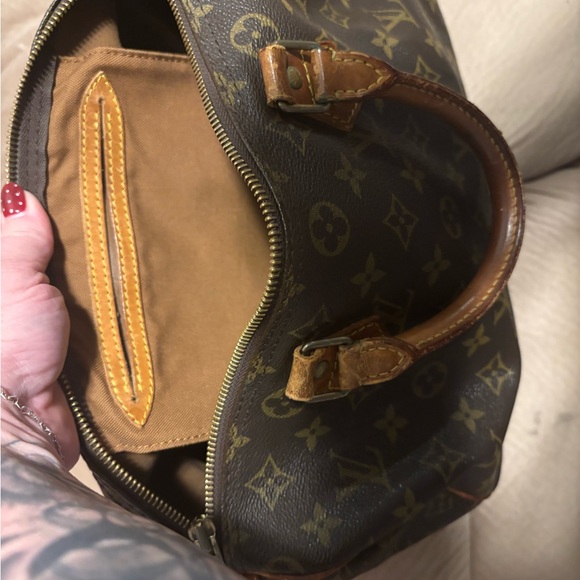 LV Speedy 30 - Picture 7 of 14